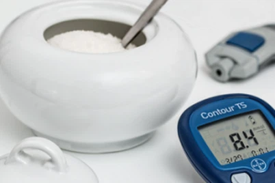 トリ-i-プロピルホスフィンに暴露した場合、どのような応急処置をとるべきですか?